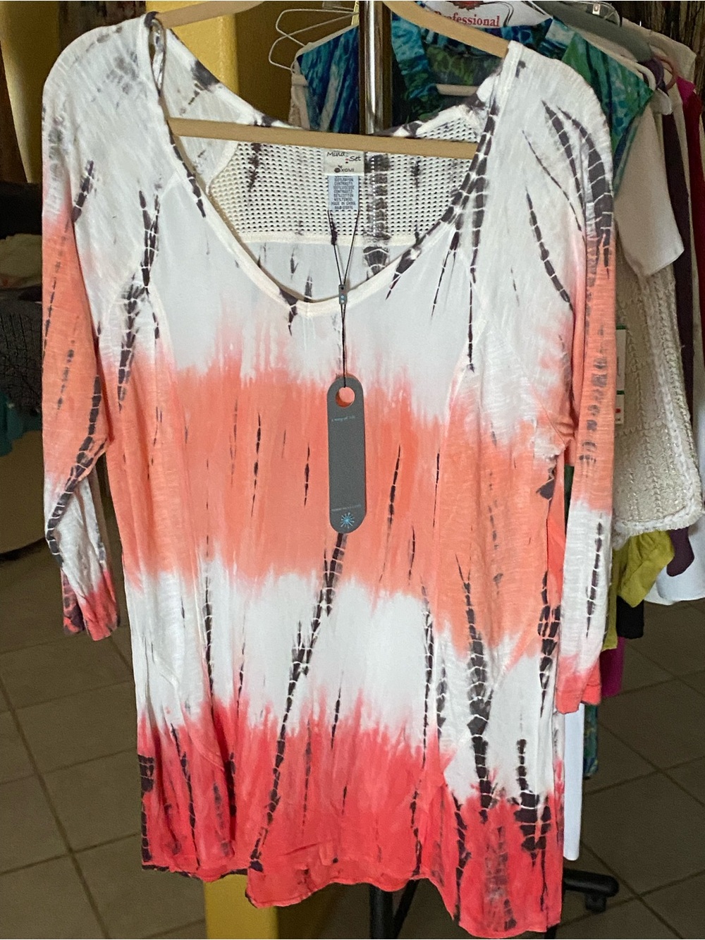 XCVI NWT V-Neck Sleeved top